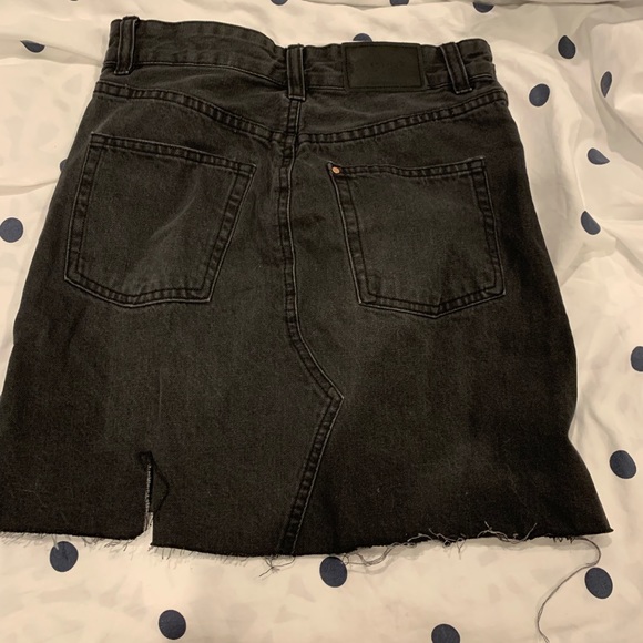 NWOT & DENIM SKIRT - Picture 4 of 4